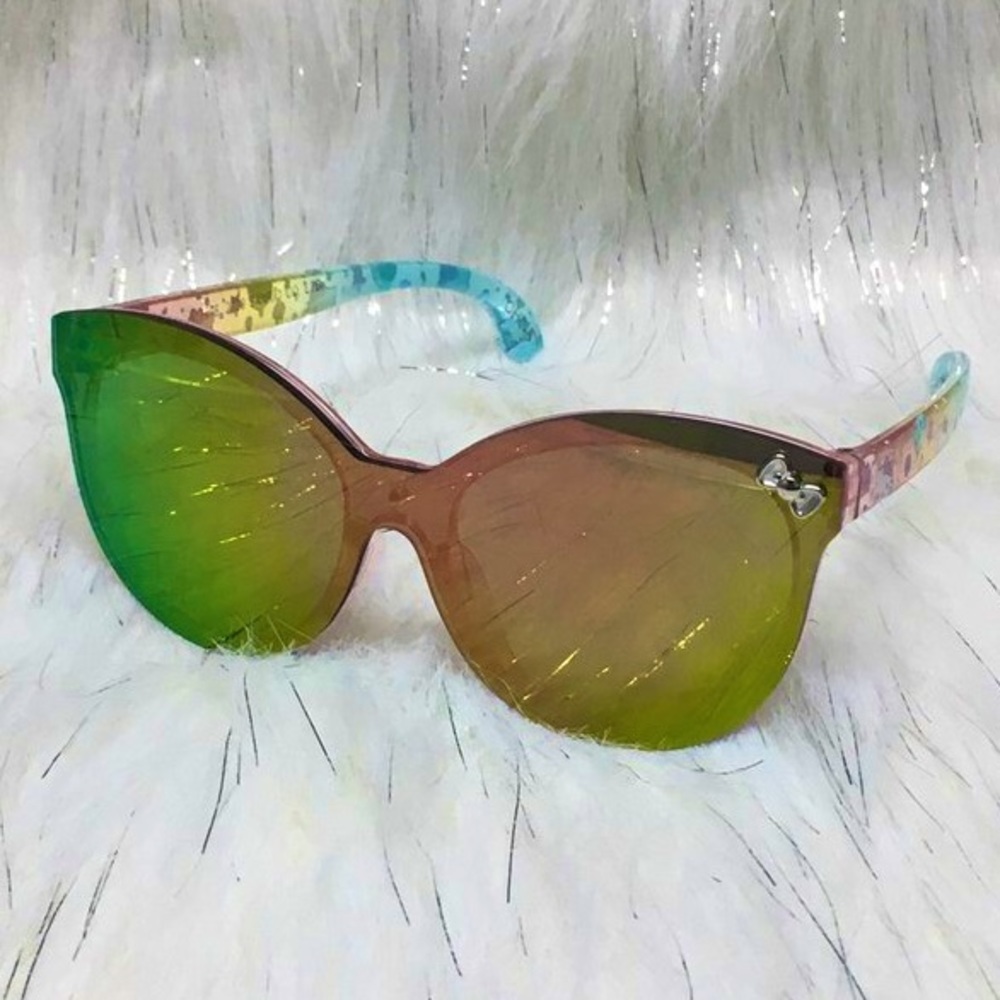 Hello kitty sunglasses